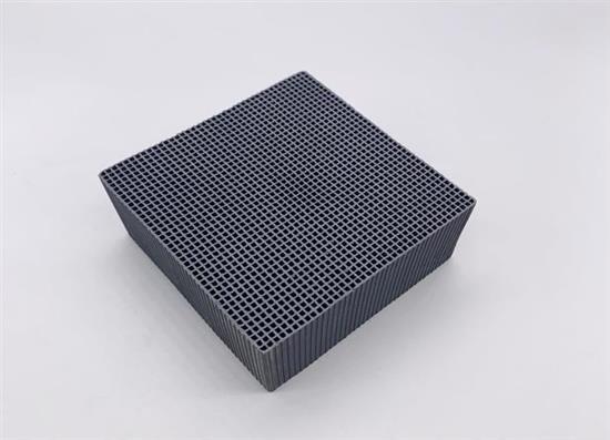 蜂窩活性炭的結(jié)構(gòu)特點(diǎn)與使用說明